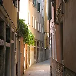 La Levantina Apartman *