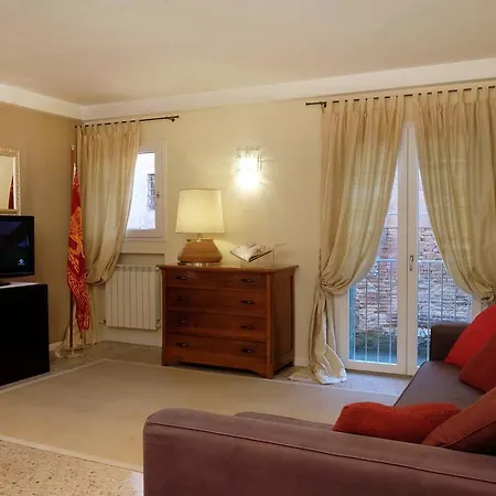 La Levantina Apartment *