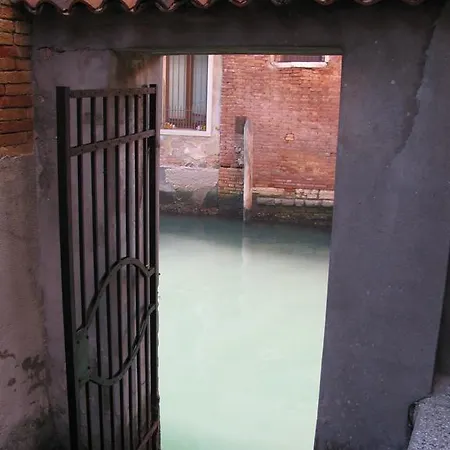 La Levantina Apartman