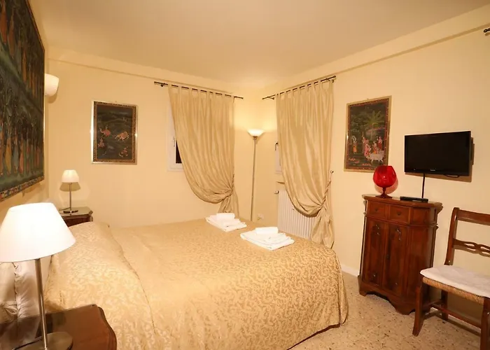 La Levantina Apartmán *